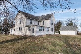 Building Photo - UNIQUE ACREAGE!!  4 Bedroom, 2 Bathroom House in Ames