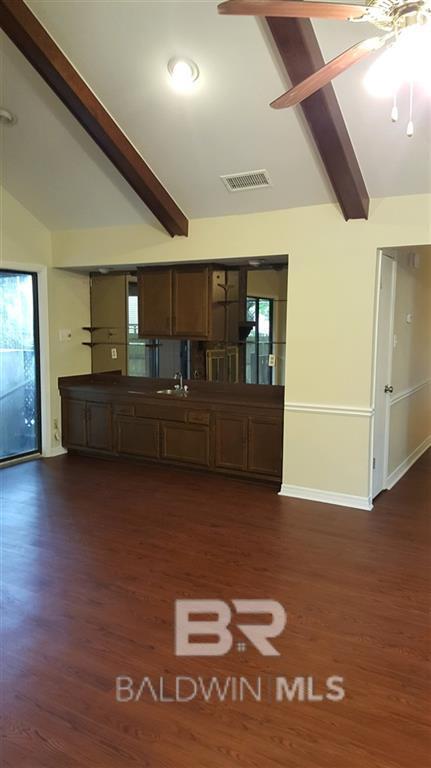 Building Photo - 112 Wildwood Dr