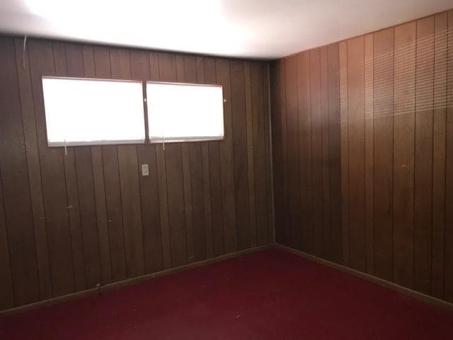 Building Photo - 3356 Russell Ave