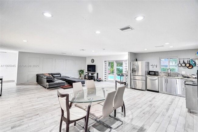 Building Photo - 17000 NW 18th Ave