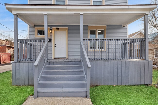 Building Photo - 515 George Ave