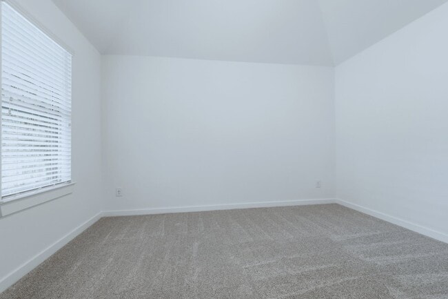 Building Photo - 19722 Riverbed Ln