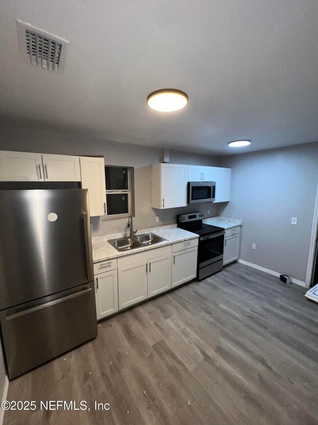 Building Photo - 1412 US-1