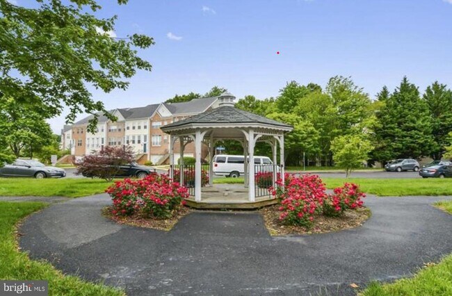 Building Photo - 6607 NETTIES Ln
