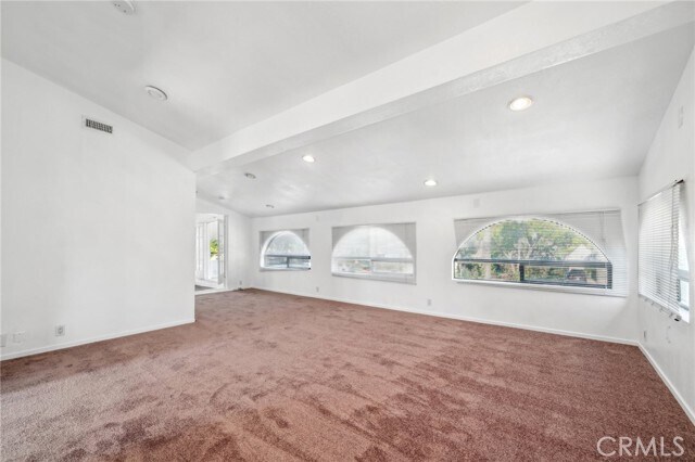 Building Photo - 3098 N Arrowhead Ave