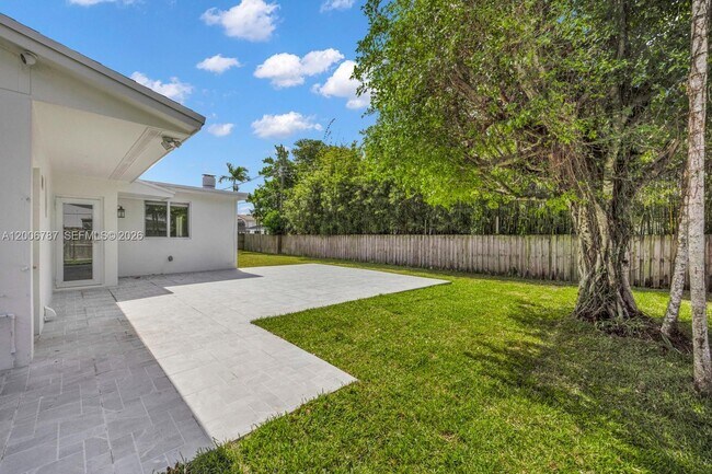 Building Photo - 8760 SW 83rd St