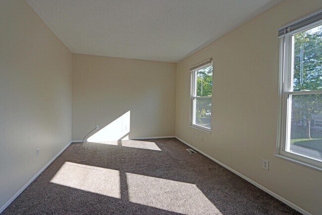 Building Photo - 7701 Flynnway Dr
