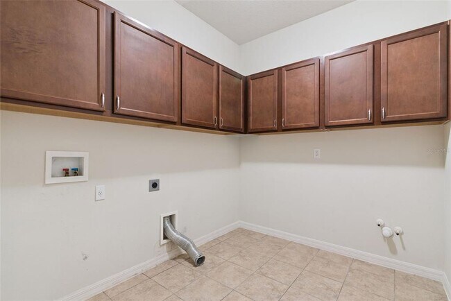 Building Photo - 660 Fanning Dr