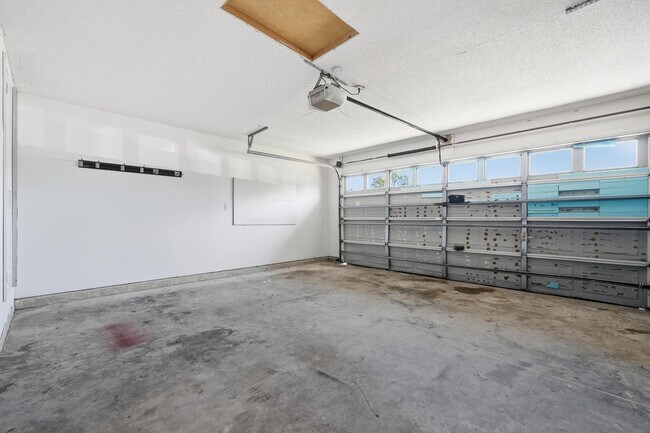 Building Photo - 955 Pacific Silver Ct