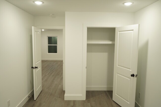 Building Photo - 781 Berry Rd