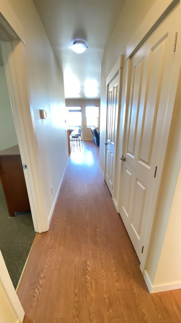 Building Photo - The Bridges at Moses Pointe - Furnished and FREE April Rent