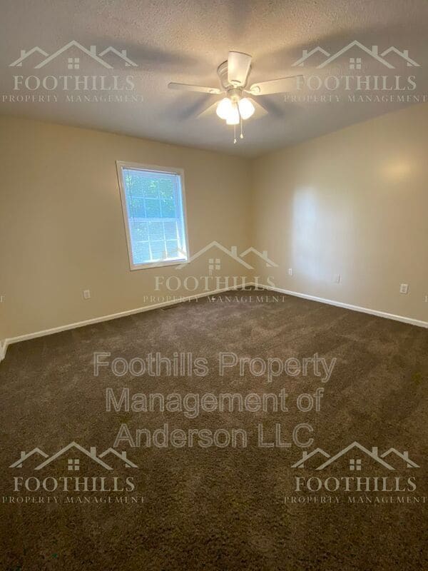 Building Photo - 101 Heatherbrook Ct