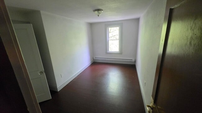 Building Photo - 233 E Ridge St