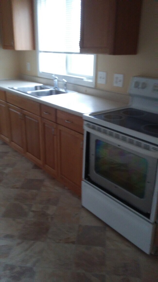 Building Photo - 905 State Fair Blvd