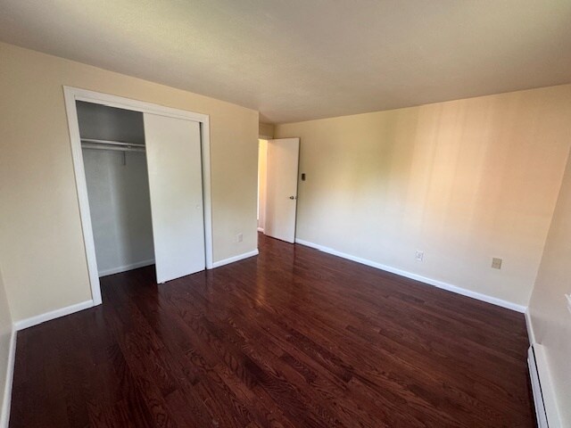 Building Photo - 17 Sinai Cir