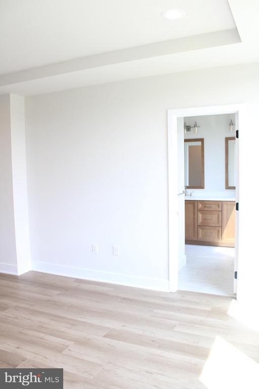 Building Photo - 205 Manion Aly