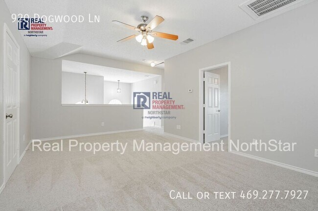 Building Photo - 920 Dogwood Ln