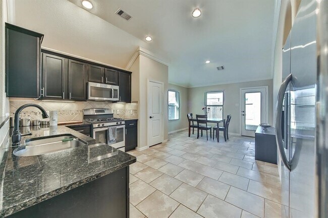 Building Photo - 20502 S Blue Hyacinth Dr