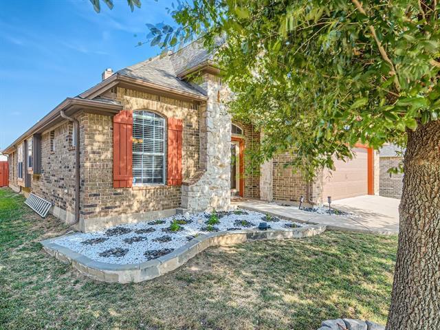 Building Photo - 8125 Cedar Lake Ln