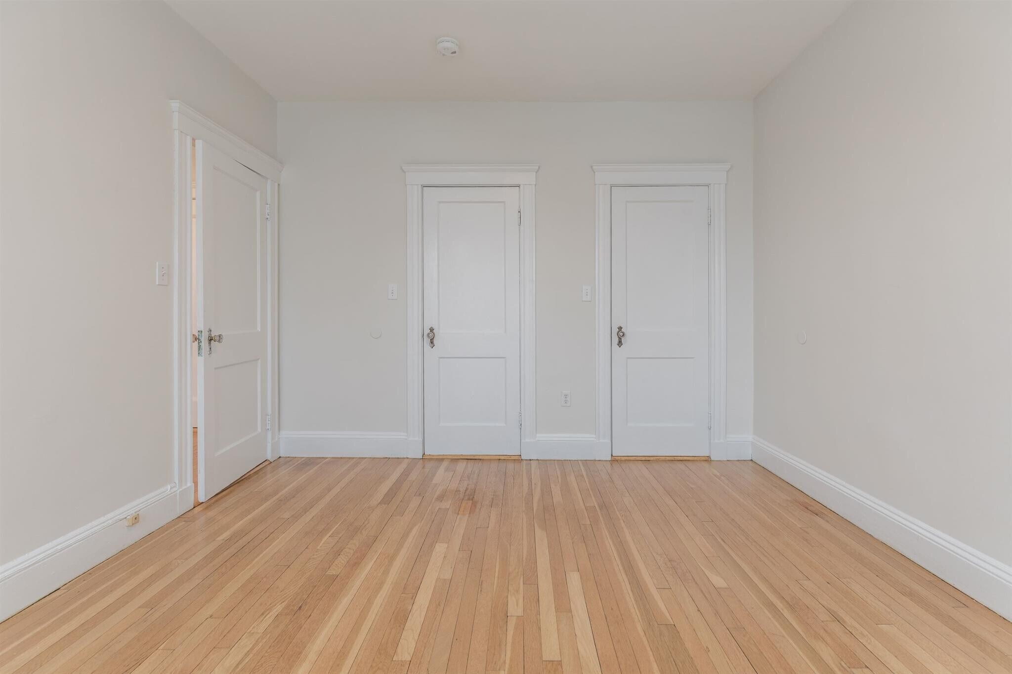 Building Photo - 30 Langdon St