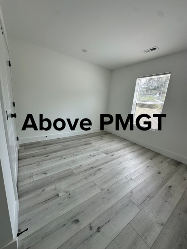Building Photo - Brand new 3 bedroom house