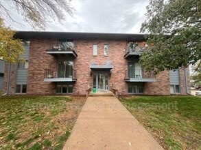 Building Photo - 320 Lincoln St