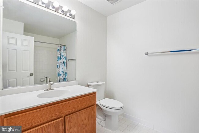 Building Photo - 8912 Barrowgate Ct