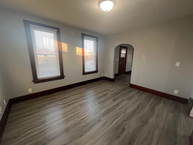 Building Photo - Moline Single Family Home