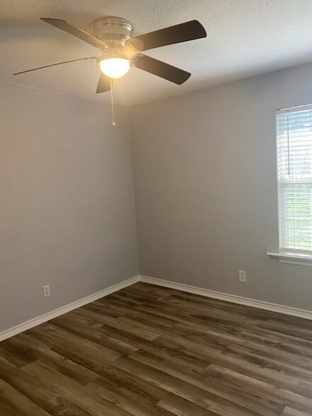 Building Photo - 203 S Jefferson Ave