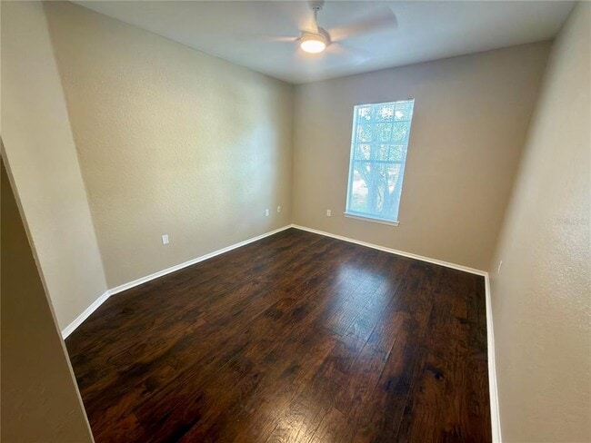 Building Photo - 107 Vista Verdi Cir