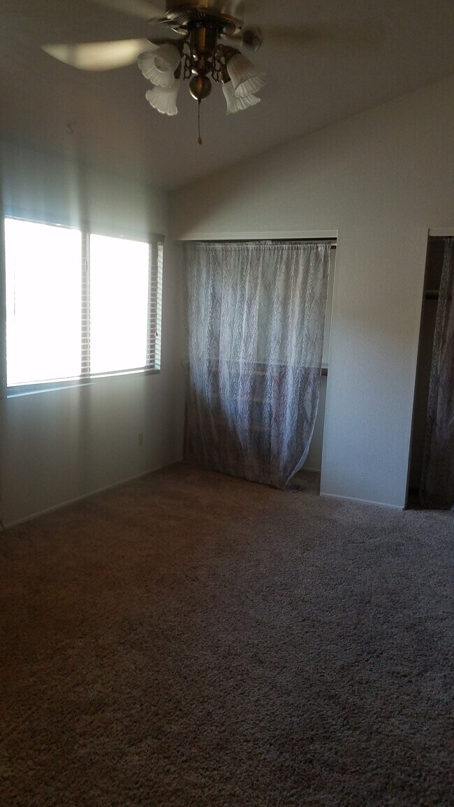 Building Photo - 3857 N Paseo de las Canchas