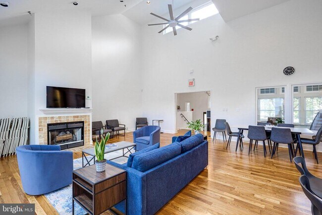 Building Photo - 3308 Wyndham Cir