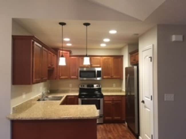 Building Photo - 321 Lauren Cir Dr