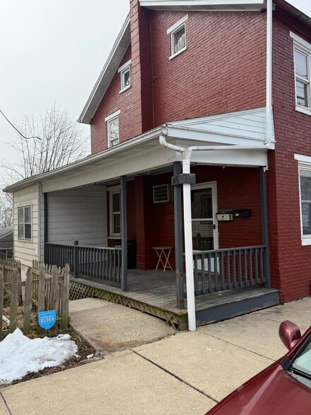 Building Photo - 46-101 E Hummelstown St