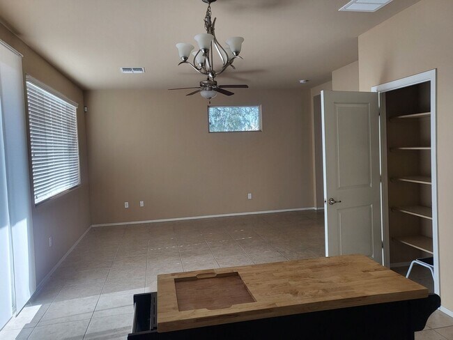 Building Photo - Charming 3BR House in Tucson