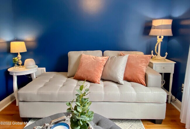 Building Photo - 4 Corinne Ct