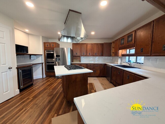 Building Photo - Waterfront 3 Bedroom Home Near E. John Sims Parkway in Niceville!