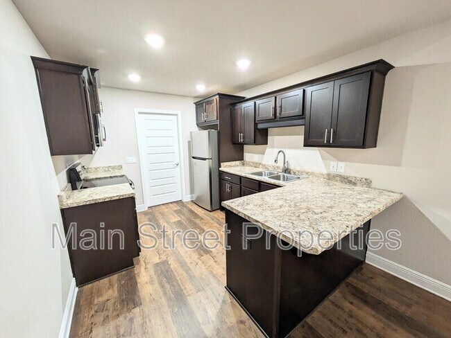 Building Photo - 7799 Ira Dr