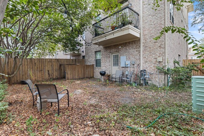 Building Photo - 7922 Stoneyway Dr