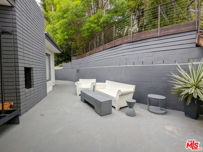 Building Photo - 6767 Whitley Terrace