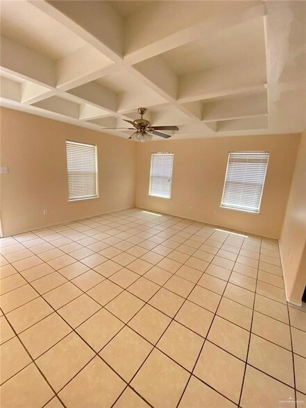 Building Photo - 3805 Sheraton Ave