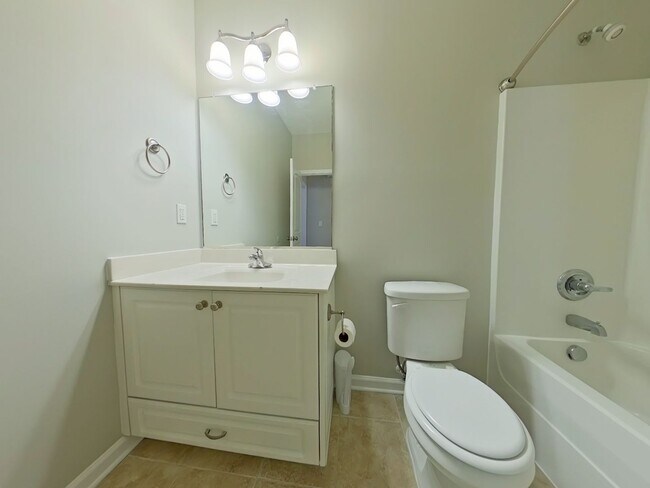 Building Photo - 526 Casey Ct