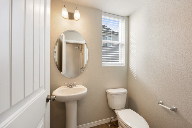 Building Photo - 10886 Rolling Peaks Dr