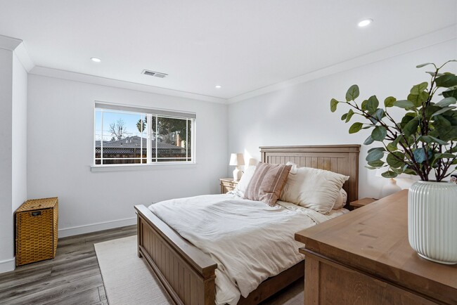 Building Photo - 3BR Livermore Home for Rent | Updated Kitchen | Near Downtown | $4,000/mo