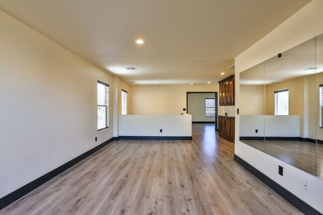 Building Photo - 235 Calvino Ave
