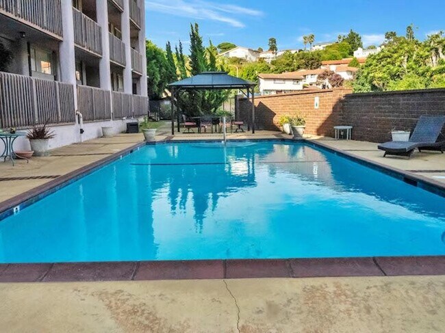 Building Photo - 29600 Island View Dr