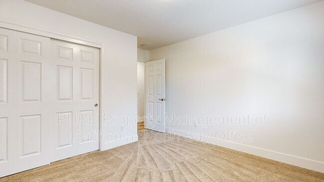 Building Photo - 811 Swift Ct