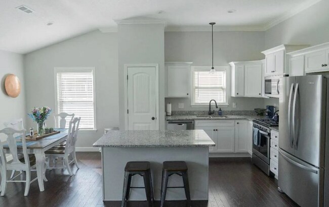 Building Photo - 550 Ridgeville Crossing Dr