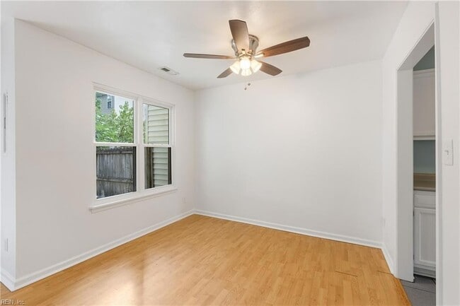 Building Photo - 337 Hutton Cir