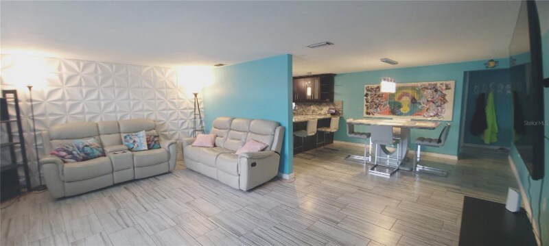 Building Photo - 11241 Linden Ln